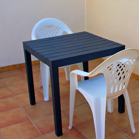 בית נופש Reihenhaus Neben Strand 200m אלמזורה
